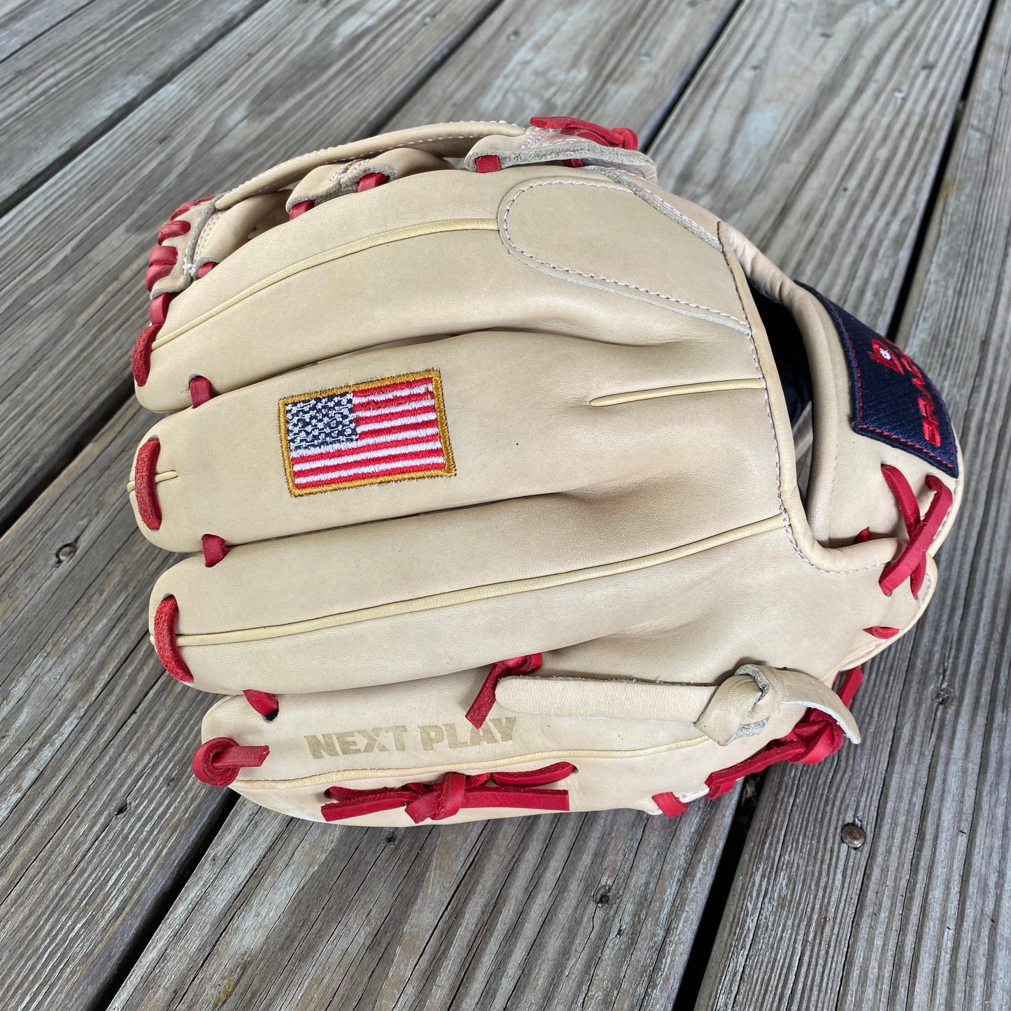 11.25" H-Web, Next Play Series 24 USA Flag (Camel/Red) CLEARANCE 20% OFF AT CHECKOUT