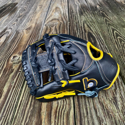 I-Web, Next Play Series '25 BLACK/GOLD PRO KIP LTD