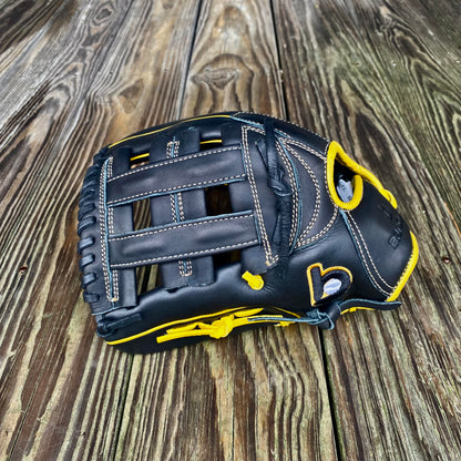 H-Web, Next Play Series '25 BLACK/GOLD PRO KIP LTD