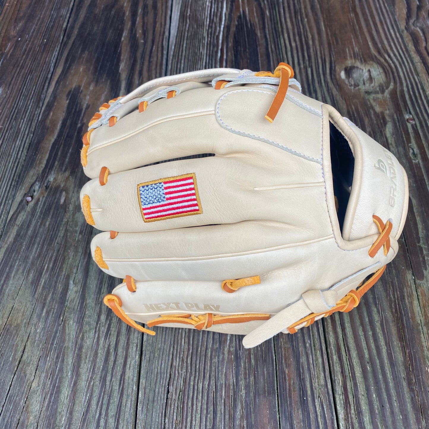 H-Web, Next Play Series 25 USA Flag